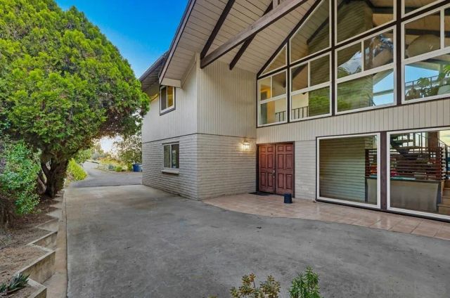 1384 Merritt Ter, El Cajon, CA 92020