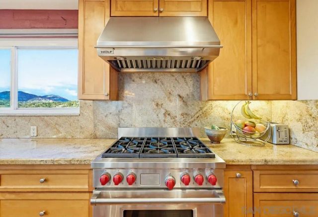 1384 Merritt Ter, El Cajon, CA 92020