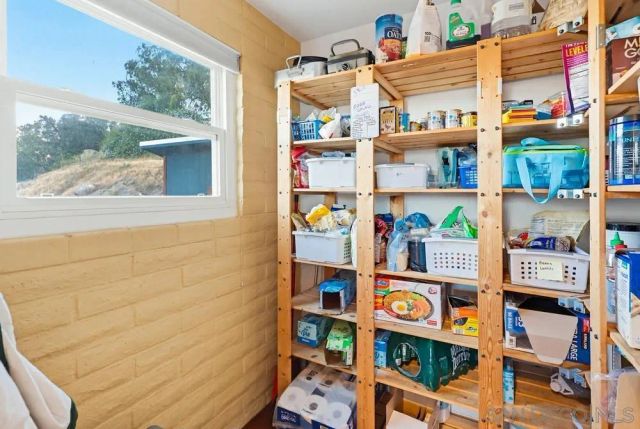 1384 Merritt Ter, El Cajon, CA 92020