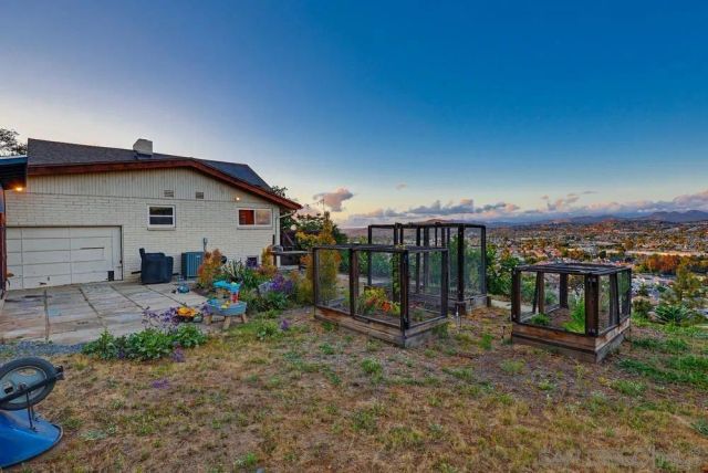 1384 Merritt Ter, El Cajon, CA 92020