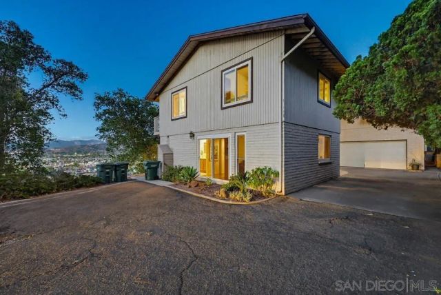 1384 Merritt Ter, El Cajon, CA 92020