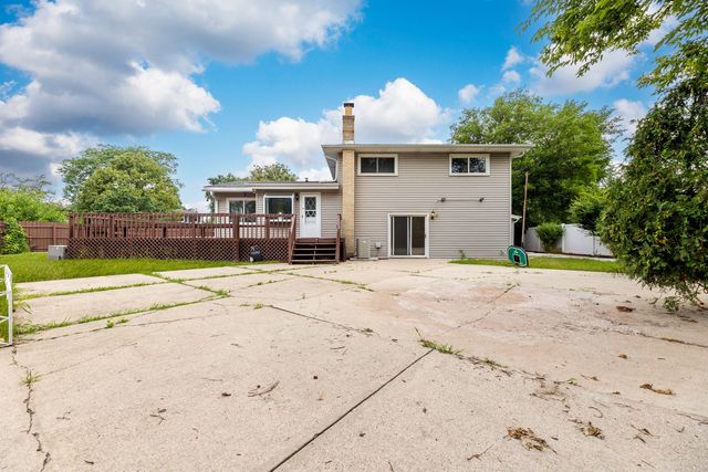 409 Hillcrest Lane, Lombard, IL 60148