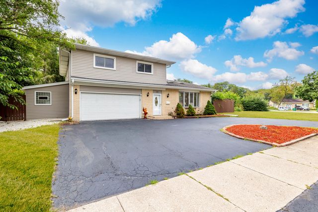 409 Hillcrest Lane, Lombard, IL 60148