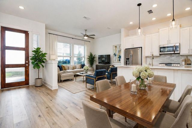964 Lilly Flower Lane, Houston, TX 77091