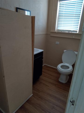 302 SW Park, Lawton, OK 73501