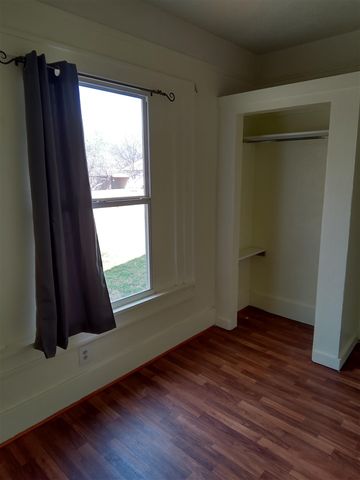 302 SW Park, Lawton, OK 73501