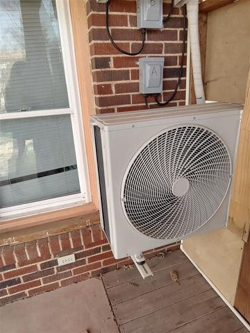 302 SW Park, Lawton, OK 73501