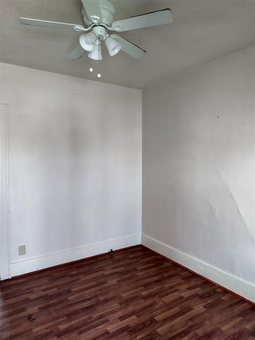 302 SW Park, Lawton, OK 73501