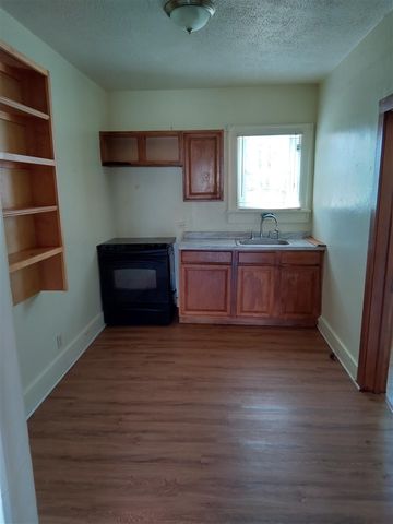 302 SW Park, Lawton, OK 73501