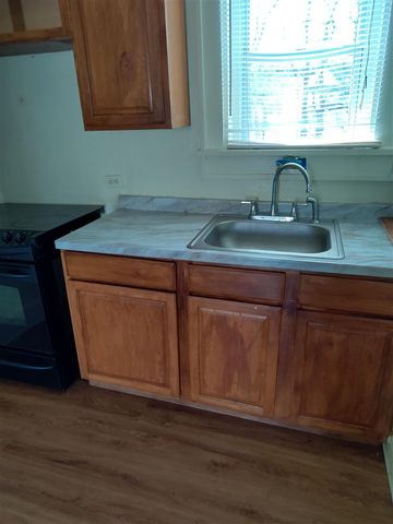 302 SW Park, Lawton, OK 73501