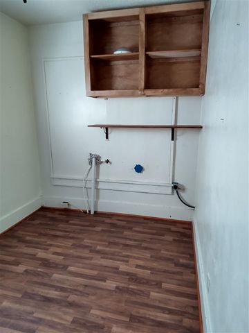 302 SW Park, Lawton, OK 73501