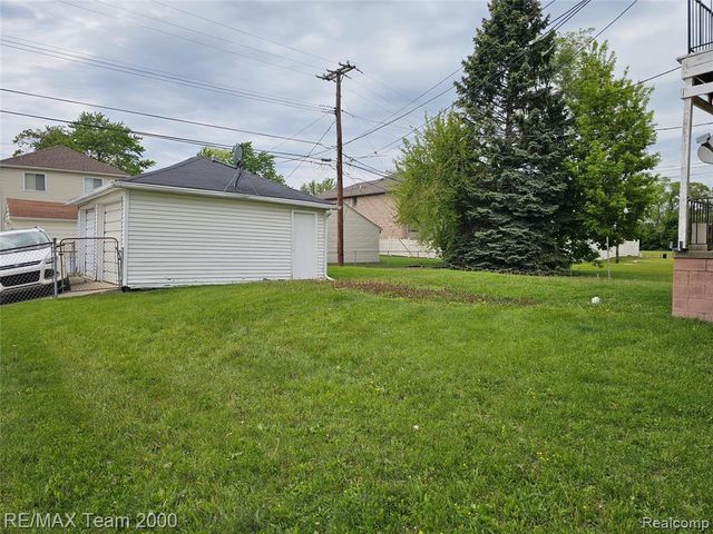 7005 Orchard Avenue, Dearborn, MI 48126