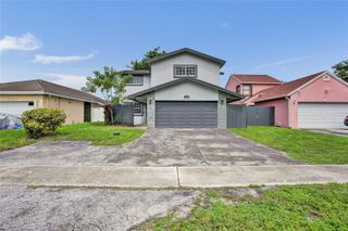 7859 NW 50th St., Lauderhill, FL 33351