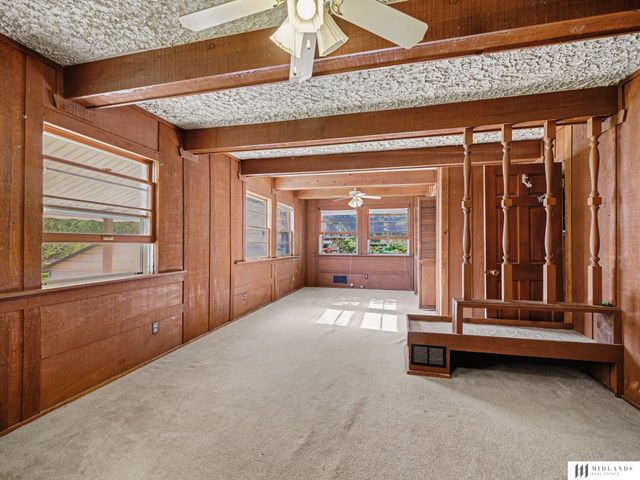 14225 Shongaska Road, Omaha, NE 68112