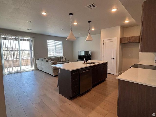 3898 E FOSSIL WAY, Washington, UT 84780