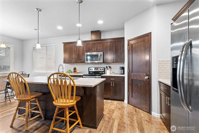 9957 Justman Street SE, Yelm, WA 98597