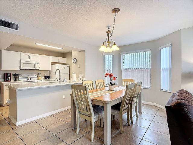 8710 RAIN FOREST PLACE B, Kissimmee, FL 34747