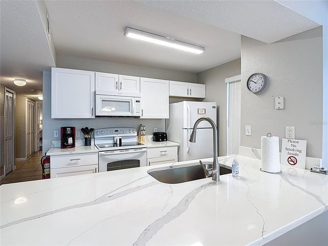 8710 RAIN FOREST PLACE B, Kissimmee, FL 34747