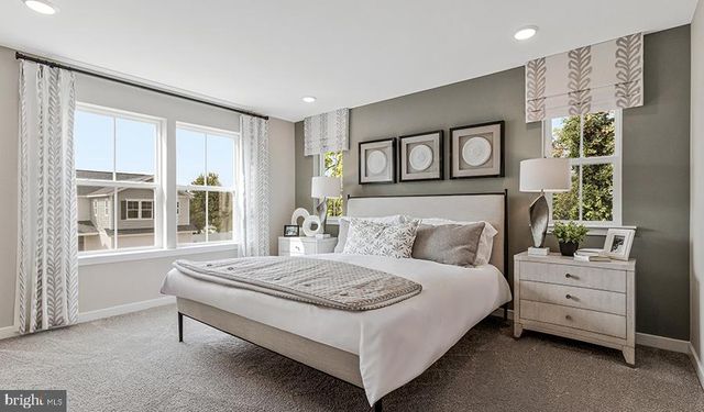 5725 HOWARD DR, Glen Burnie, MD 21061