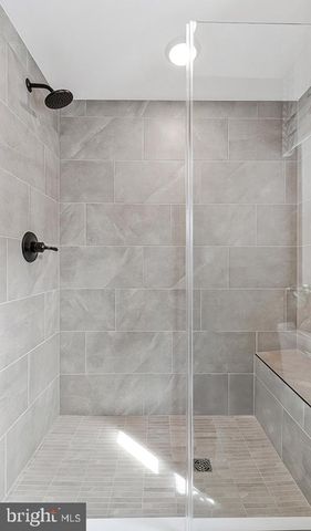 5725 HOWARD DR, Glen Burnie, MD 21061