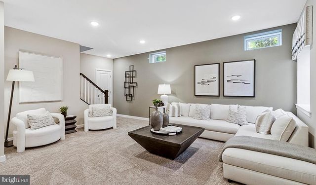 5725 HOWARD DR, Glen Burnie, MD 21061