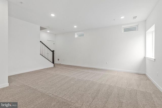 5725 HOWARD DR, Glen Burnie, MD 21061