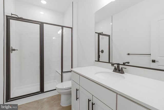 5725 HOWARD DR, Glen Burnie, MD 21061