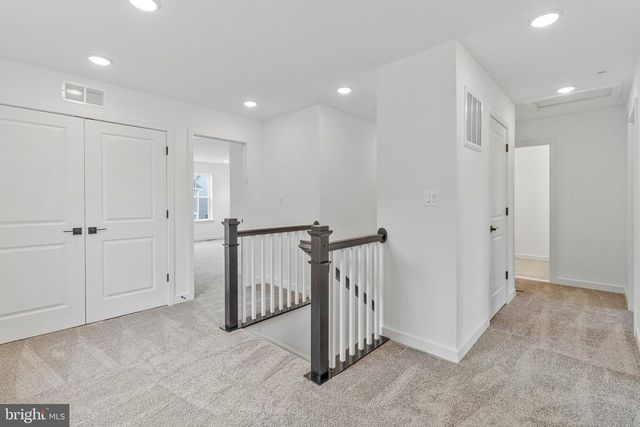 5725 HOWARD DR, Glen Burnie, MD 21061