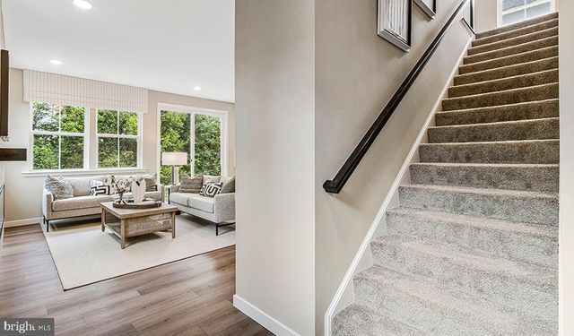 5725 HOWARD DR, Glen Burnie, MD 21061