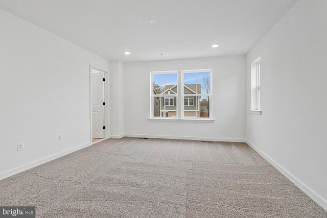 5725 HOWARD DR, Glen Burnie, MD 21061