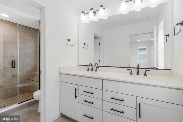 5725 HOWARD DR, Glen Burnie, MD 21061