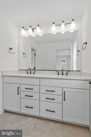 5725 HOWARD DR, Glen Burnie, MD 21061