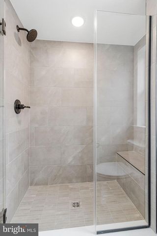 5725 HOWARD DR, Glen Burnie, MD 21061