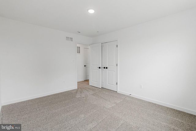 5725 HOWARD DR, Glen Burnie, MD 21061