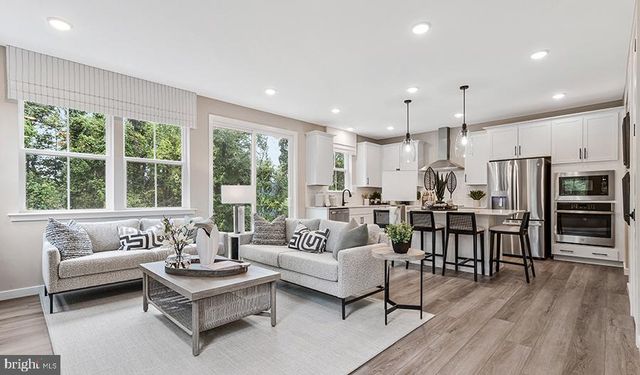 5725 HOWARD DR, Glen Burnie, MD 21061