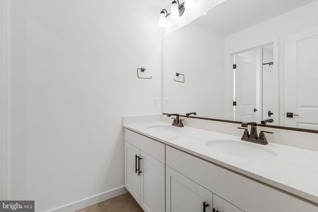 5725 HOWARD DR, Glen Burnie, MD 21061