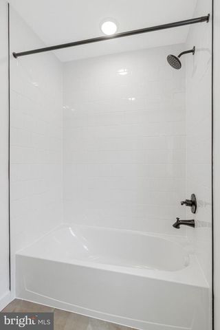 5725 HOWARD DR, Glen Burnie, MD 21061