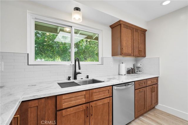 17177 Superior St, Northridge, CA 91325