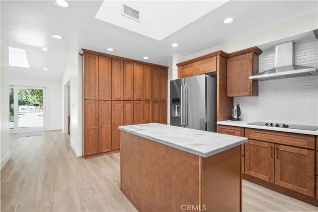 17177 Superior St, Northridge, CA 91325
