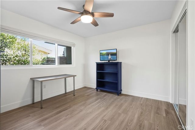 17177 Superior St, Northridge, CA 91325