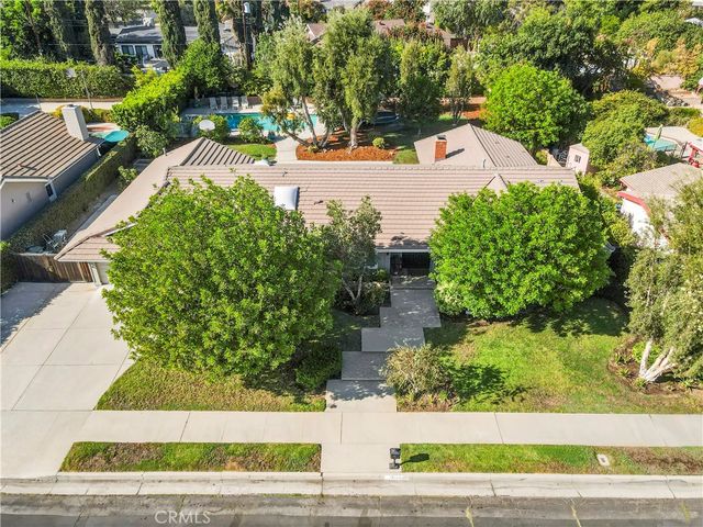 17177 Superior St, Northridge, CA 91325