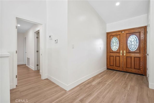 17177 Superior St, Northridge, CA 91325
