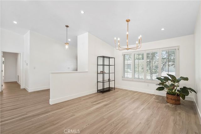 17177 Superior St, Northridge, CA 91325