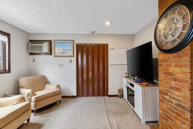 63 Woodville St, Everett, MA 02149