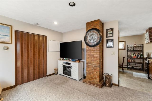 63 Woodville St, Everett, MA 02149