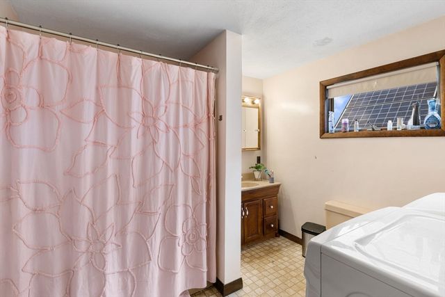 63 Woodville St, Everett, MA 02149