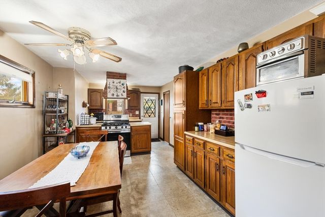 63 Woodville St, Everett, MA 02149