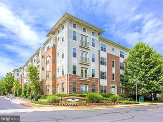9486 VIRGINIA CENTER BLVD #203, Vienna, VA 22181