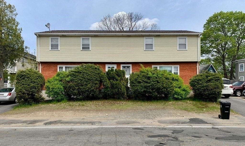 164 Ames Street Right Side, Brockton, MA 02302