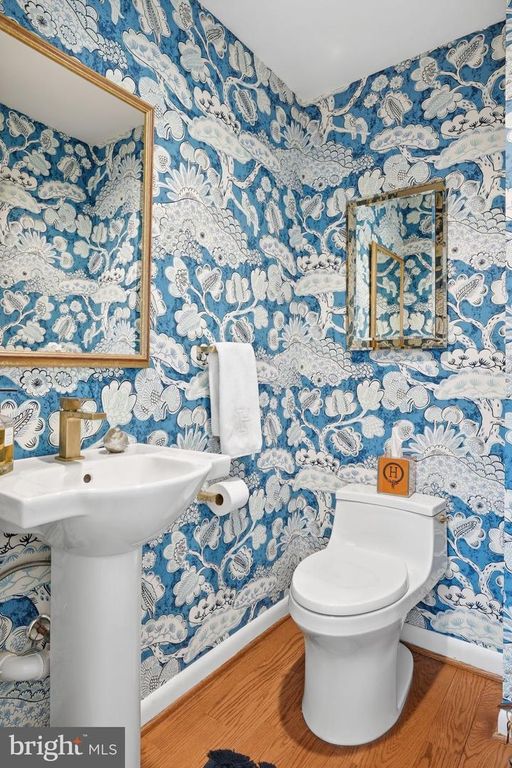 Image 17 of property listing at 1718 WOODLORE RD, Annapolis, MD 21401